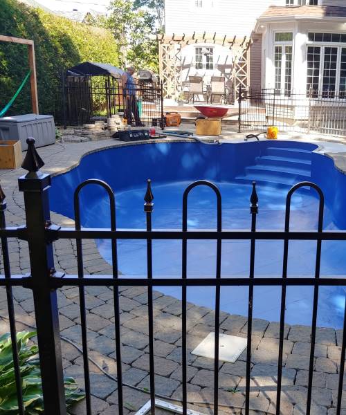 Marche de piscine à Québec